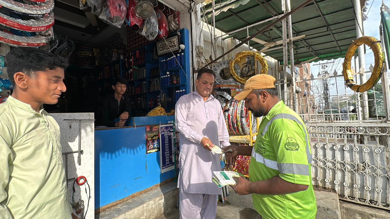 Vegetable Market Waste Bag Distribution